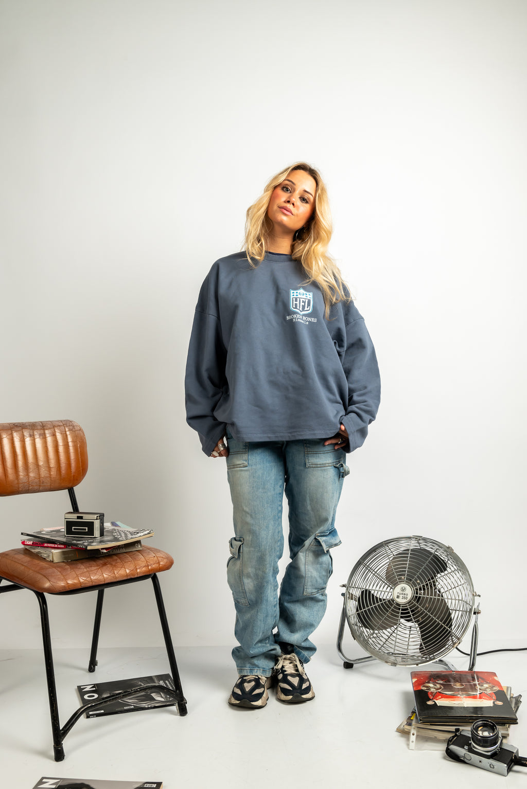 BROKEN BONES NAVY BLUE  CREWNECK