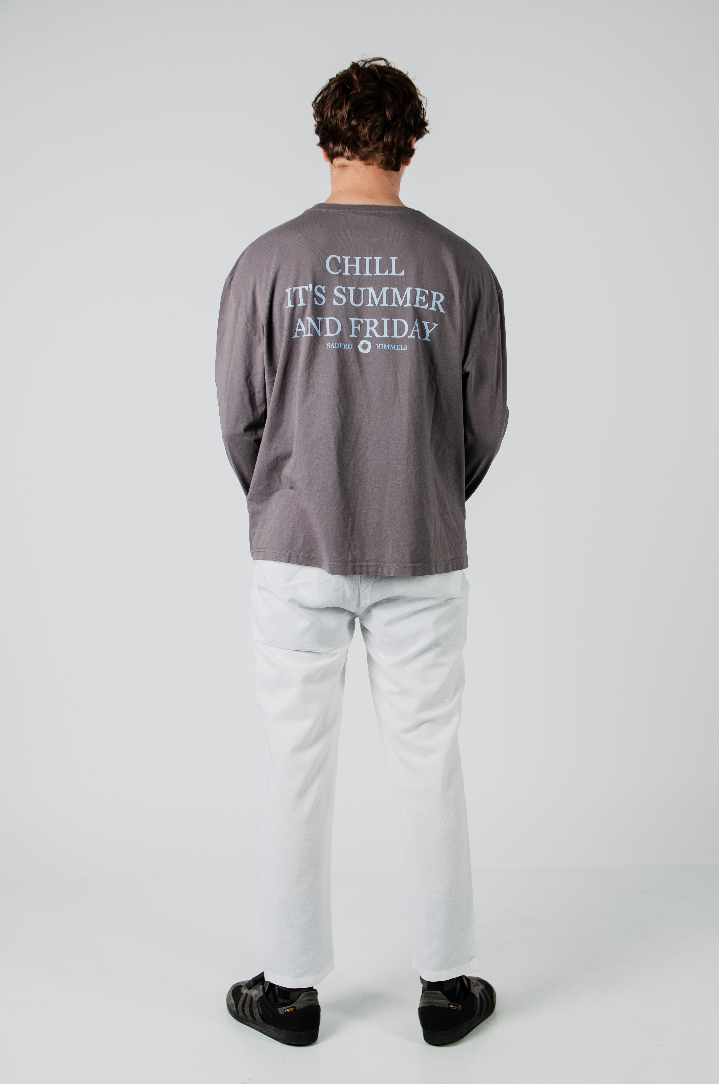 SUMMER FRIDAYS CHARCOAL LONGSLEEVE