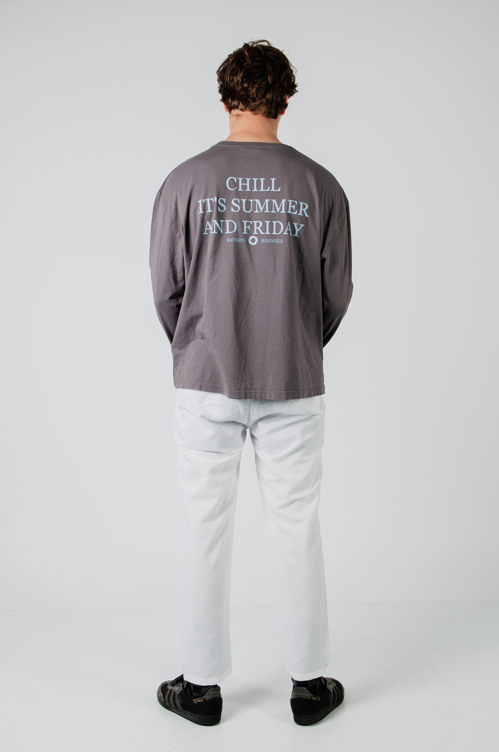 SUMMER FRIDAYS CHARCOAL LONGSLEEVE