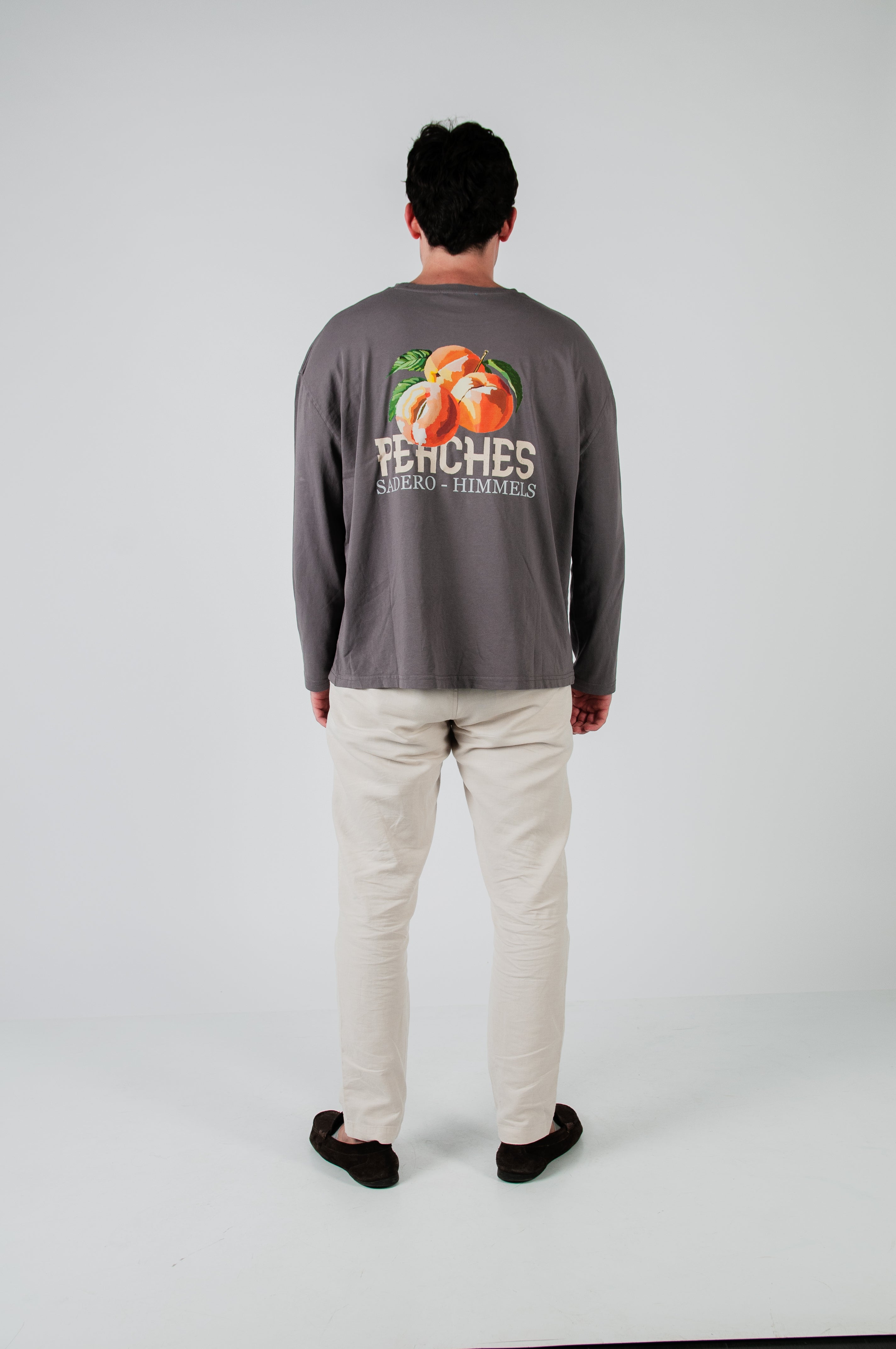 PEACHES CHARCOAL LONGSLEEVE