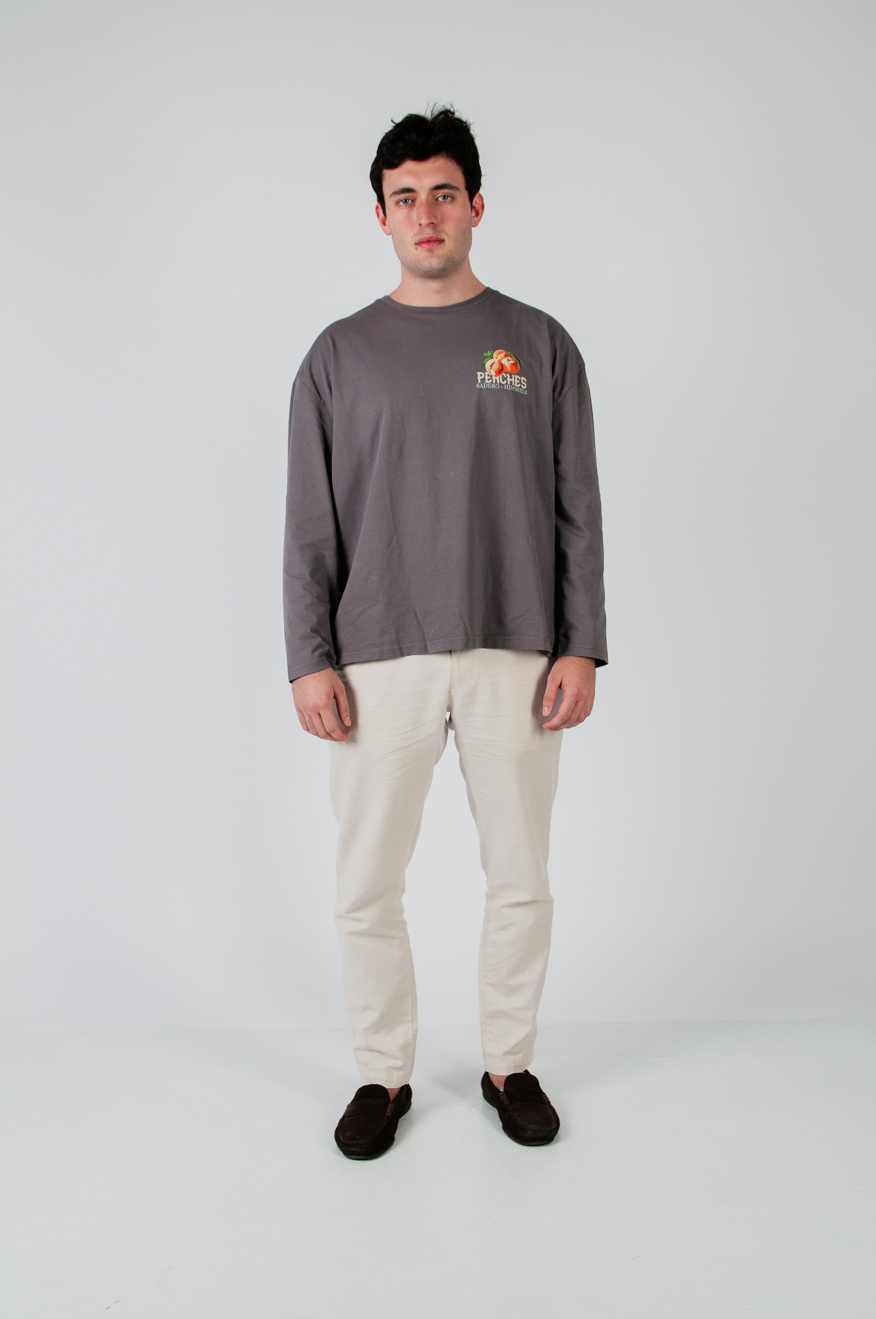 PEACHES CHARCOAL LONGSLEEVE