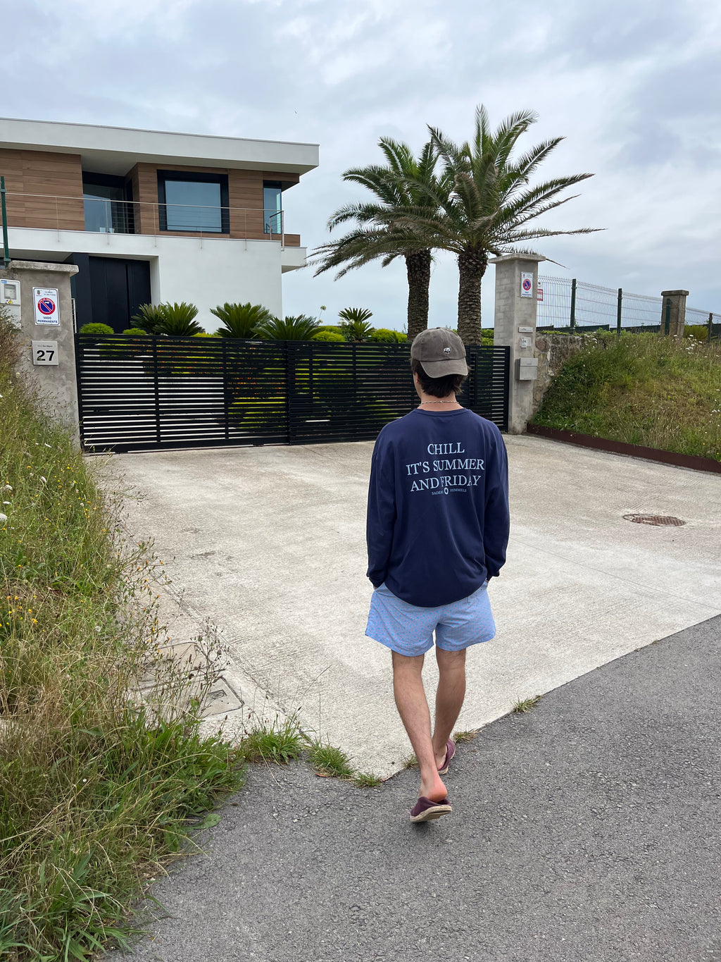SUMMER FRIDAYS NAVY BLUE LONGSLEEVE