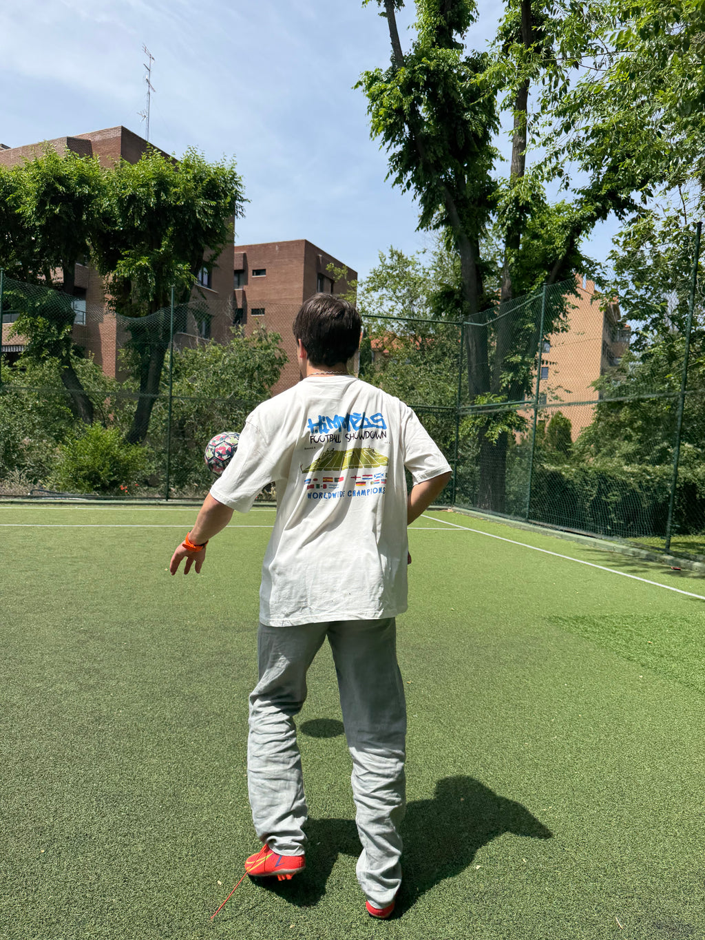 T-SHIRT FOOTY SHOWDOWN WHITE