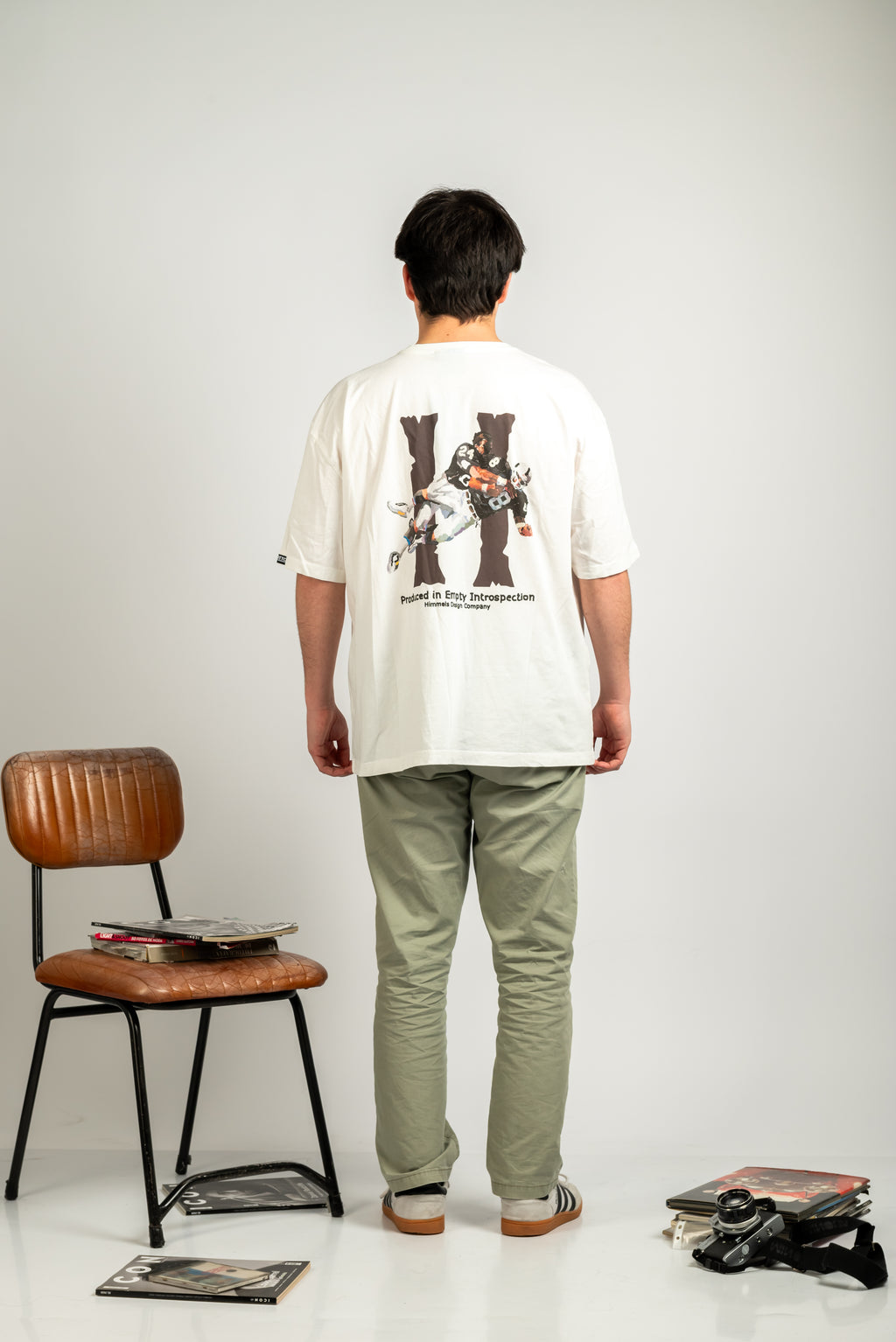 WHITE BROKE BONES TEE