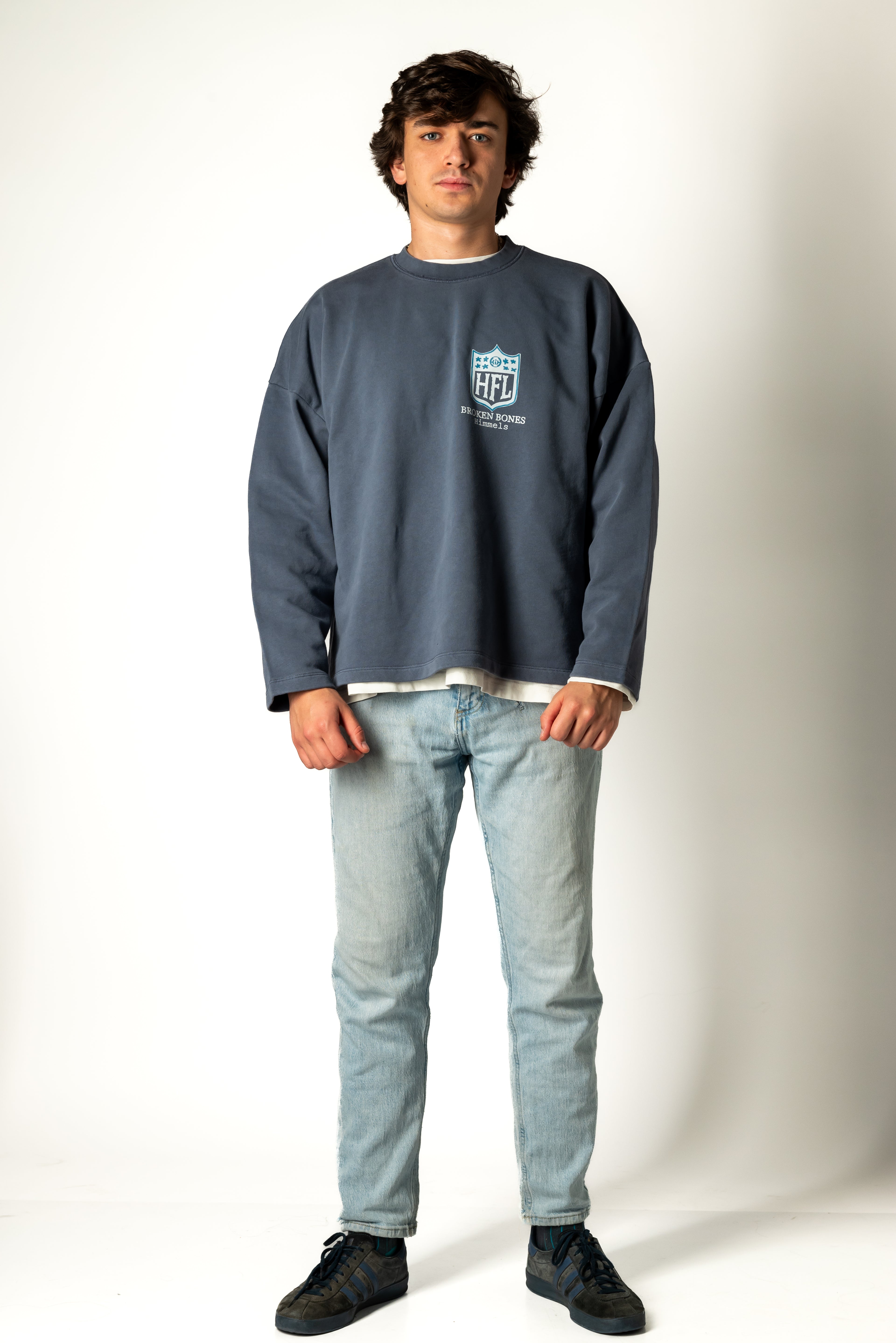 BROKEN BONES NAVY BLUE  CREWNECK