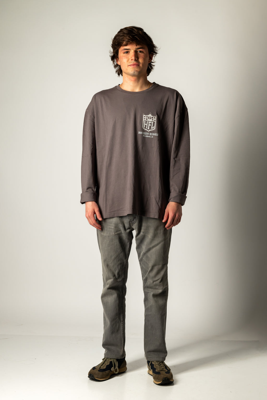 BROKEN BONES CHARCOAL LONGSLEEVE 